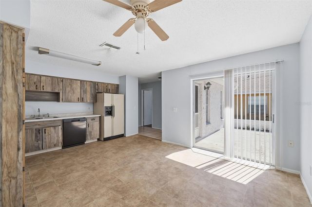 1284 LONDON AVENUE, Spring Hill, FL 34606