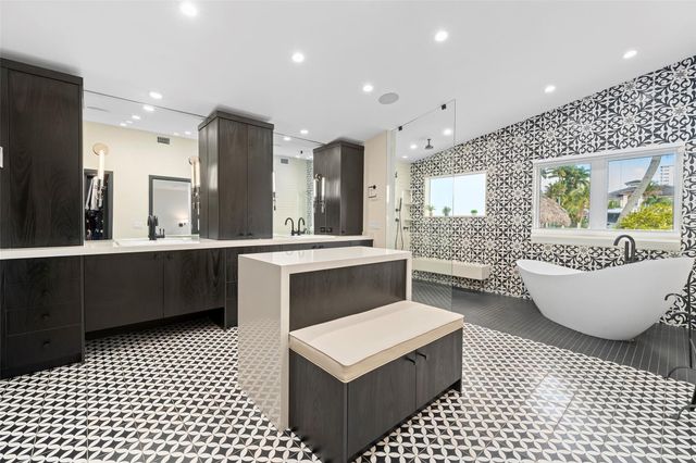 330 Royal Plaza Drive, Fort Lauderdale, FL 33301