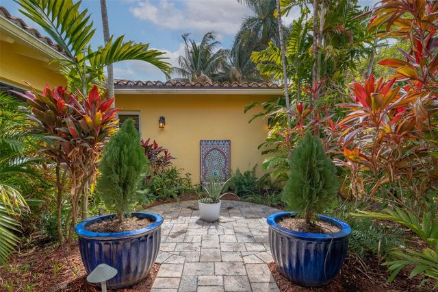 330 Royal Plaza Drive, Fort Lauderdale, FL 33301