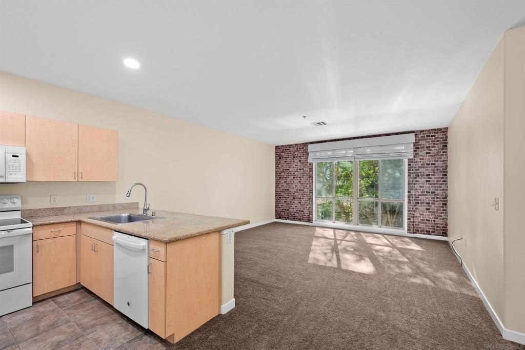 1501 Front 204, San Diego, CA 92101 — exterior