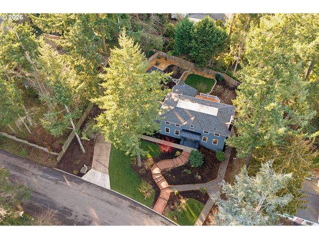 17706 TREE TOP Way, Lake Oswego, OR 97034