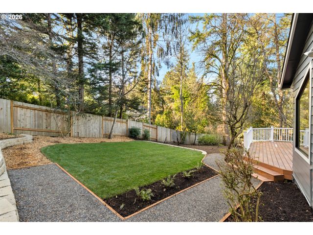 17706 TREE TOP Way, Lake Oswego, OR 97034