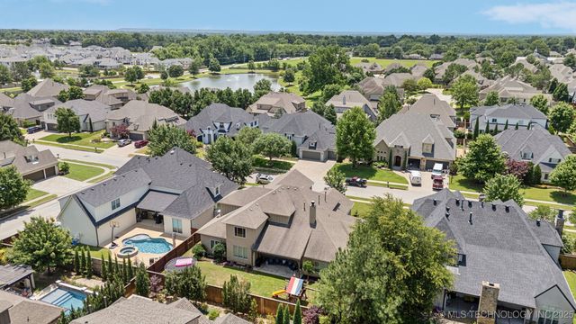 9545 E 108th Street S, Bixby, OK 74133