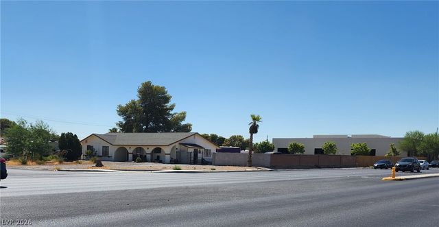 6067 West Oquendo Road, Las Vegas, NV 89118