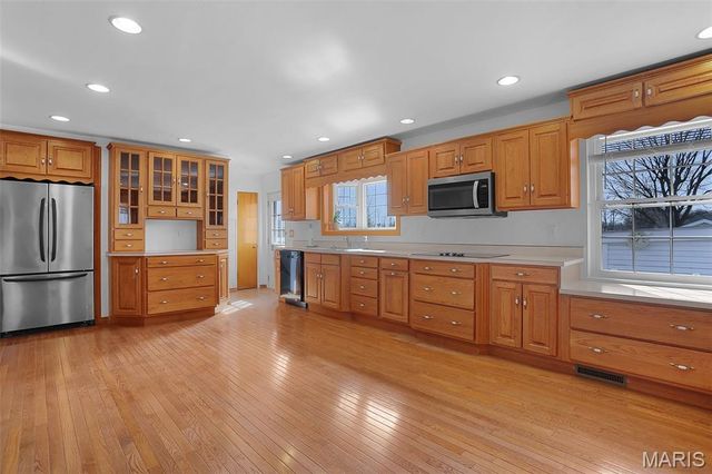 5537 N State Route 159, Edwardsville, IL 62025