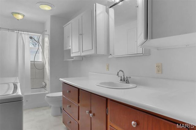 5537 N State Route 159, Edwardsville, IL 62025