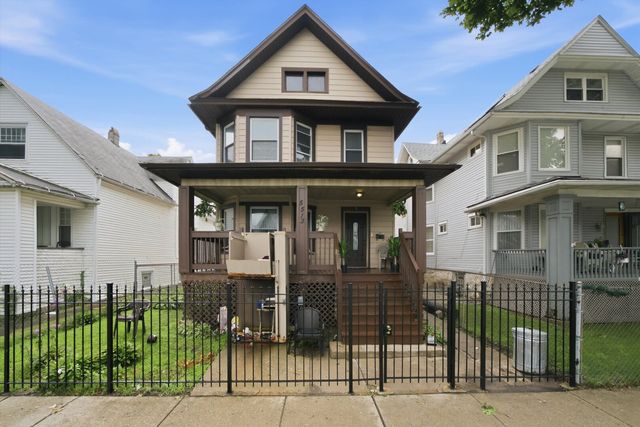 5513 W Cortez Street, Chicago, IL 60651