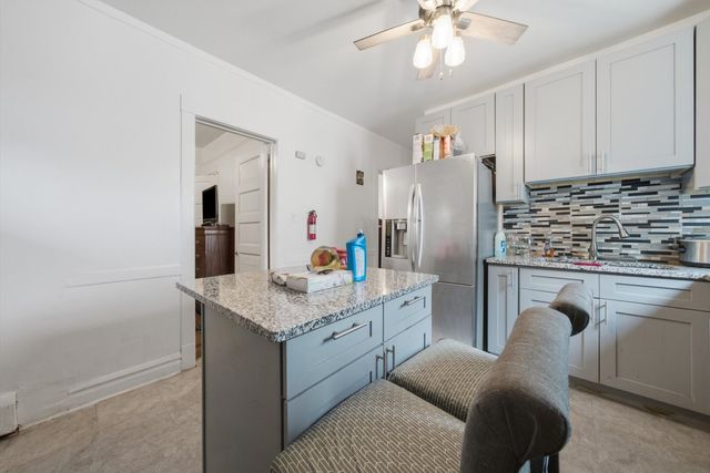 5513 W Cortez Street, Chicago, IL 60651