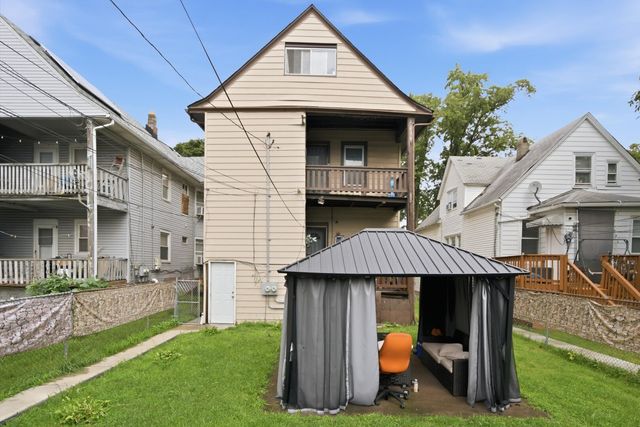 5513 W Cortez Street, Chicago, IL 60651