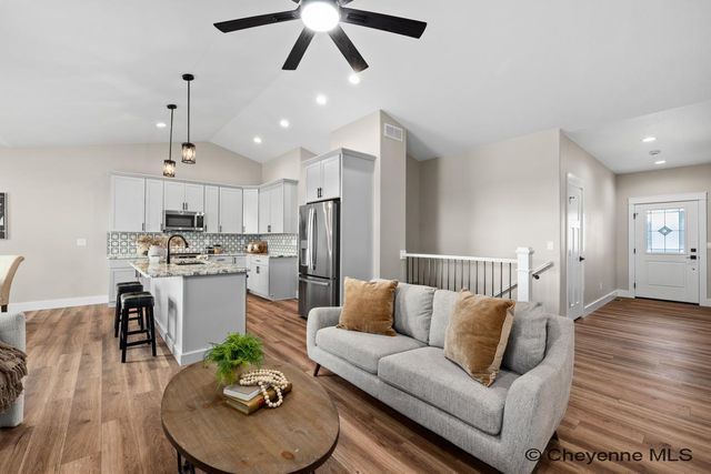 6119 ATLANTIC DR, Cheyenne, WY 82001