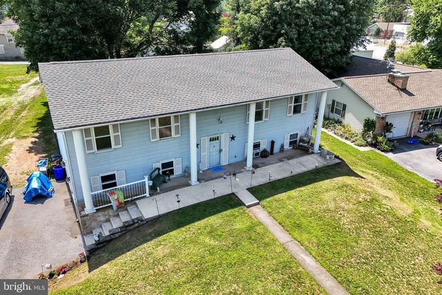 5 IMPALA DR, Dillsburg, PA 17019