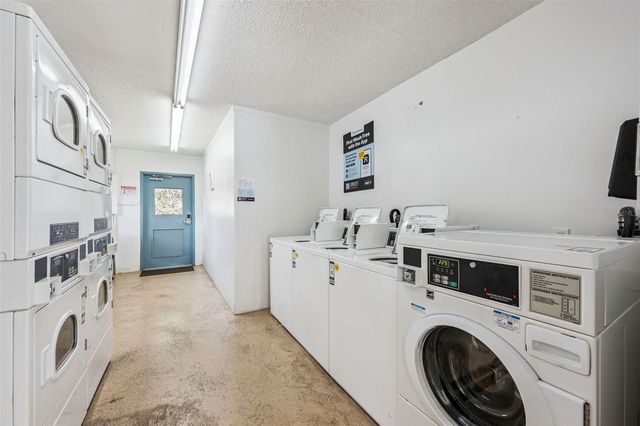 320 LAKEVIEW STREET 108, Orlando, FL 32804