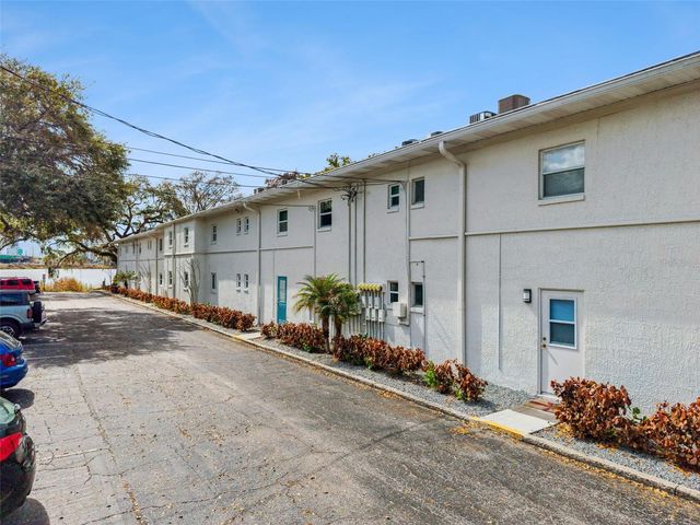 320 LAKEVIEW STREET 108, Orlando, FL 32804