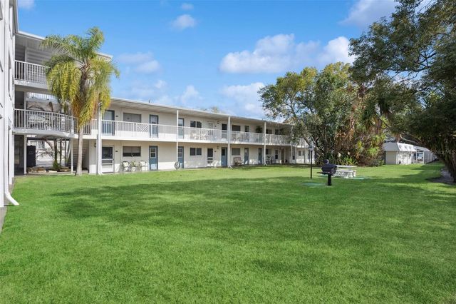 320 LAKEVIEW STREET 108, Orlando, FL 32804