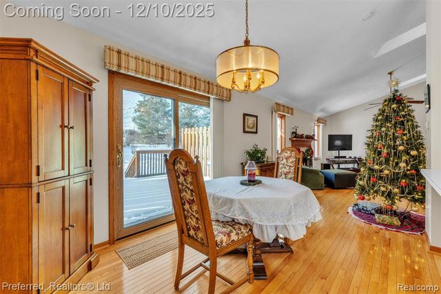 215 Edington Circle, Canton, MI 48187