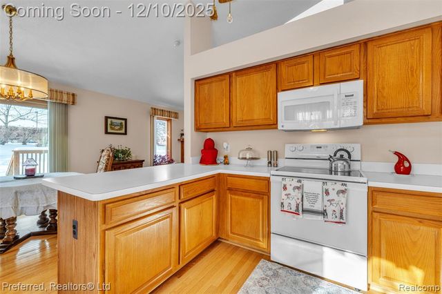 215 Edington Circle, Canton, MI 48187