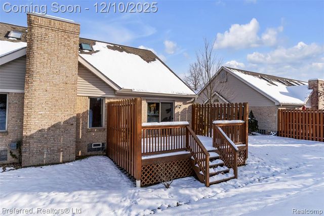 215 Edington Circle, Canton, MI 48187