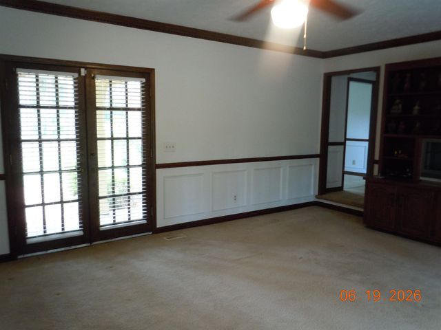 43 Willow Dr., Tabor City, NC 28463