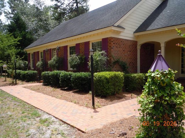 43 Willow Dr., Tabor City, NC 28463
