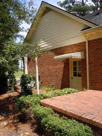 43 Willow Dr., Tabor City, NC 28463