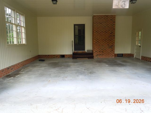 43 Willow Dr., Tabor City, NC 28463