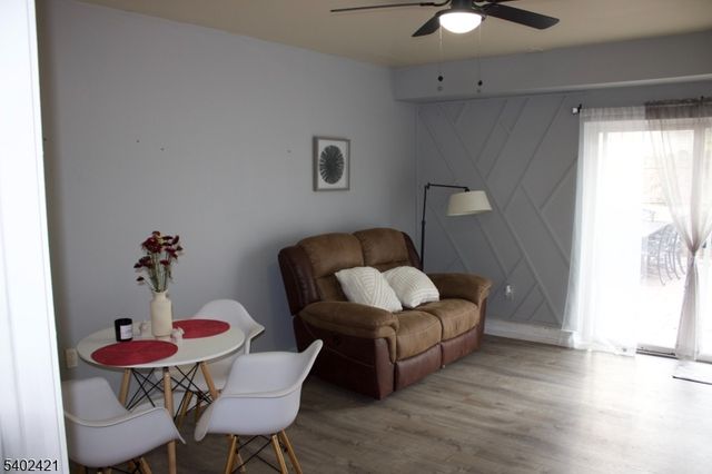 222 Geneva St, Elizabeth City, NJ 07206