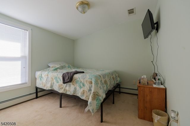 214 Maple St, Garwood Boro, NJ 07027