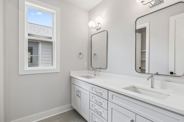1726 Knowles St, Nashville, TN 37208