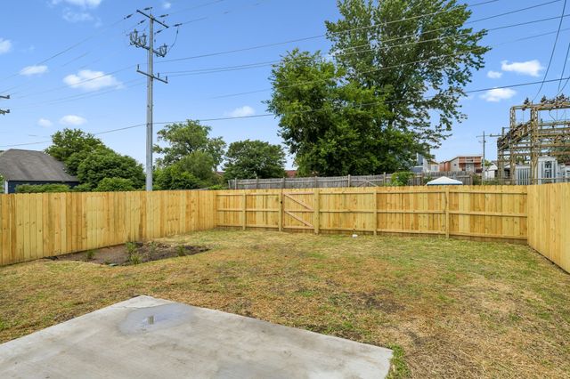 1726 Knowles St, Nashville, TN 37208