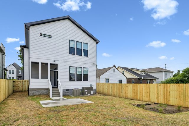 1726 Knowles St, Nashville, TN 37208