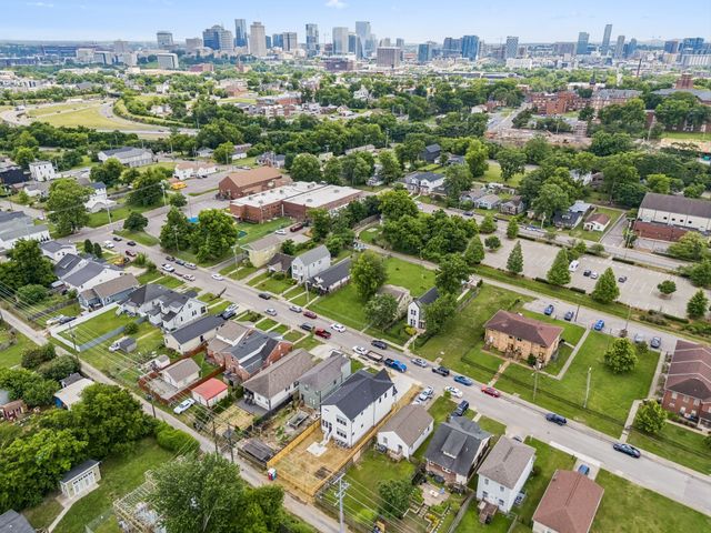 1726 Knowles St, Nashville, TN 37208