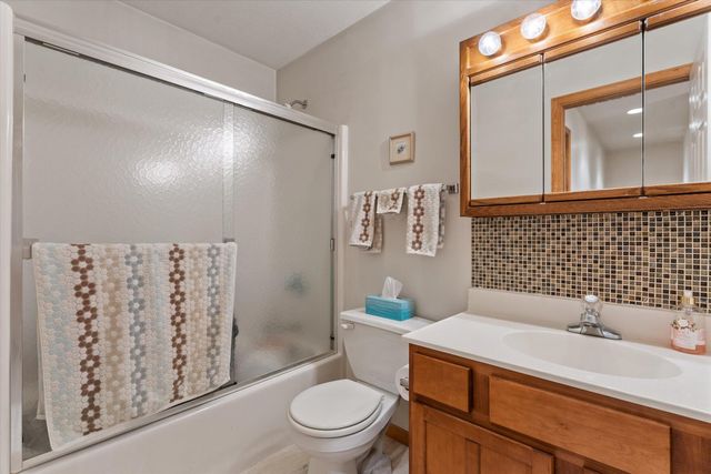 12550 Garr Road, Buchanan, MI 49107