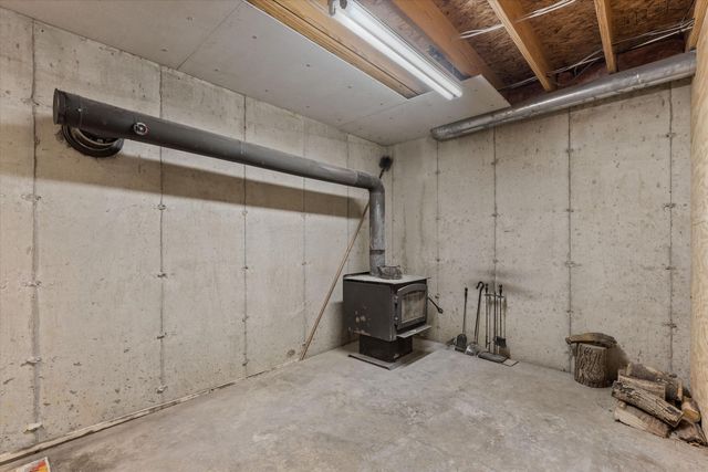 12550 Garr Road, Buchanan, MI 49107