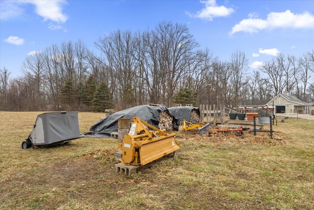 12550 Garr Road, Buchanan, MI 49107