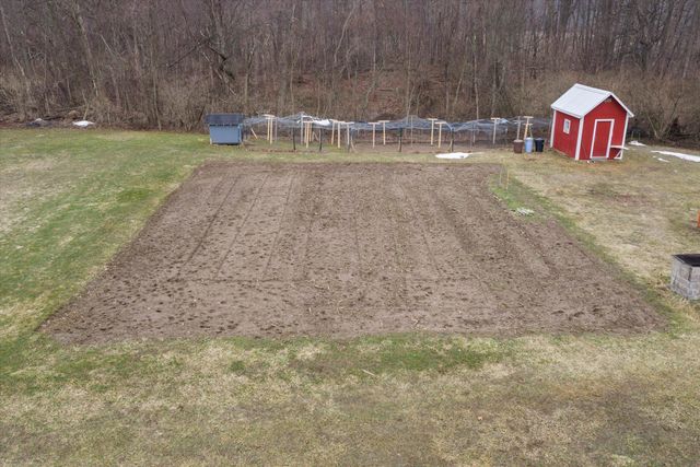 12550 Garr Road, Buchanan, MI 49107