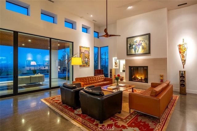 705 Sequoia Lane, Templeton, CA 93465