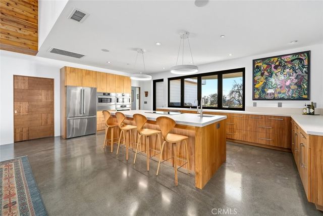 705 Sequoia Lane, Templeton, CA 93465