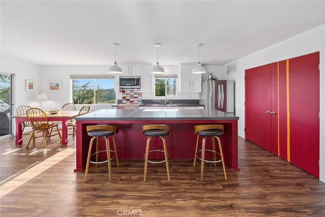 705 Sequoia Lane, Templeton, CA 93465