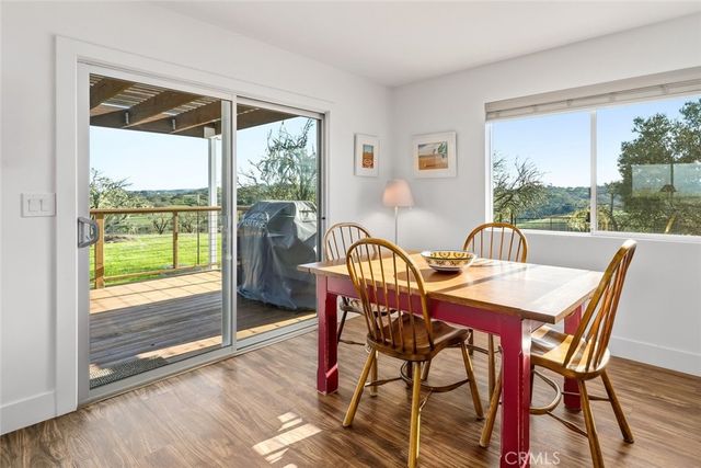 705 Sequoia Lane, Templeton, CA 93465