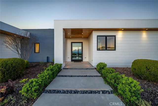 705 Sequoia Lane, Templeton, CA 93465