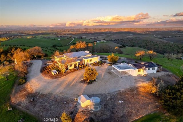 705 Sequoia Lane, Templeton, CA 93465