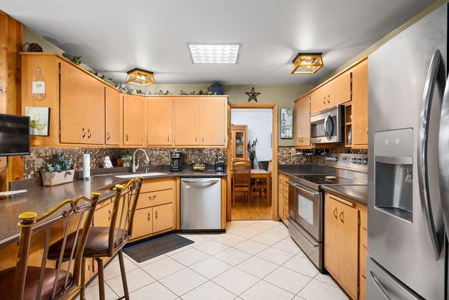 3003 Lincoln AVENUE, La Crosse, WI 54601