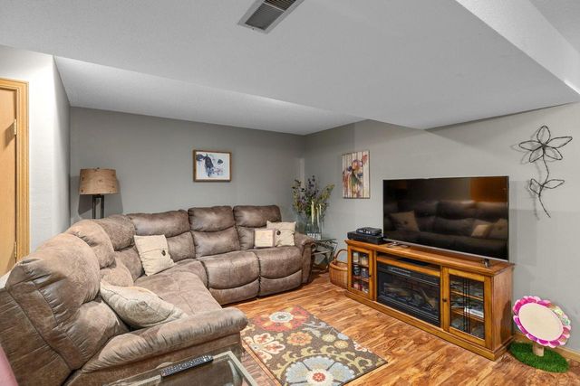 3003 Lincoln AVENUE, La Crosse, WI 54601