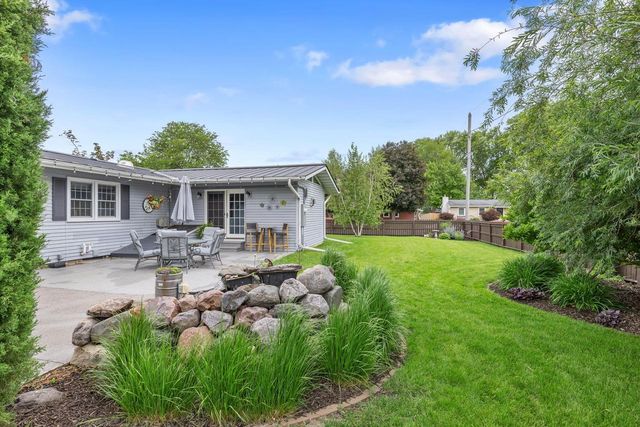 3003 Lincoln AVENUE, La Crosse, WI 54601