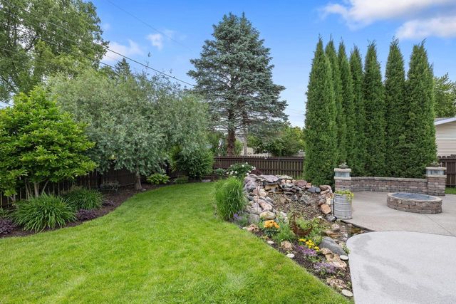 3003 Lincoln AVENUE, La Crosse, WI 54601