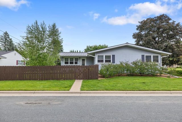 3003 Lincoln AVENUE, La Crosse, WI 54601