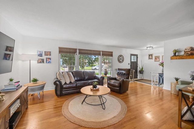 3003 Lincoln AVENUE, La Crosse, WI 54601
