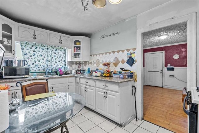 943 W 65th Street, Los Angeles, CA 90044