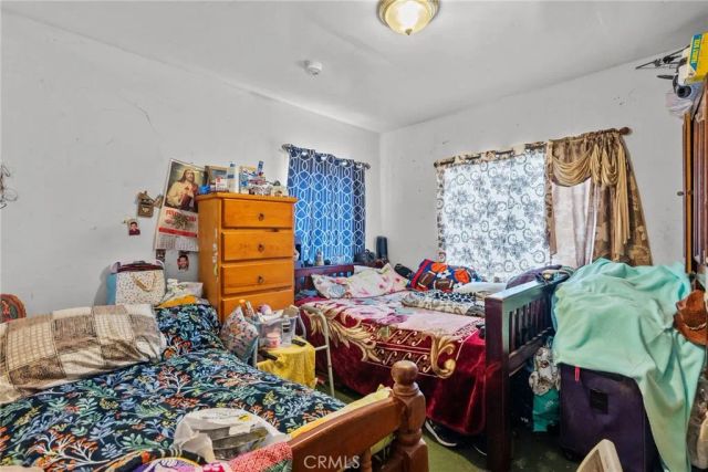 943 W 65th Street, Los Angeles, CA 90044