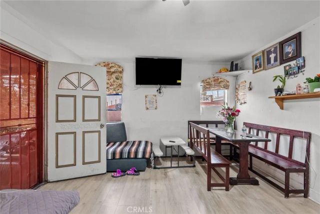 943 W 65th Street, Los Angeles, CA 90044